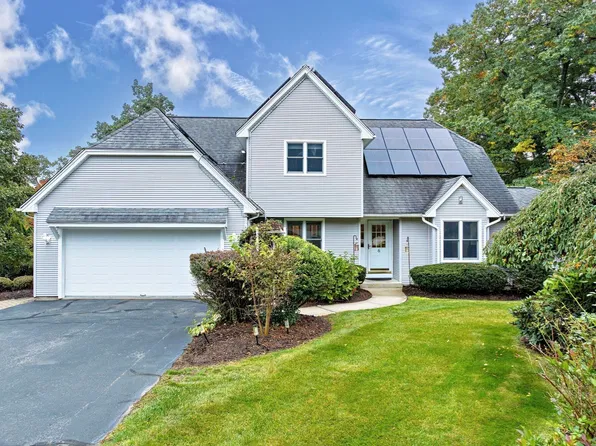 6 Townview Cir, East Longmeadow, MA 01028