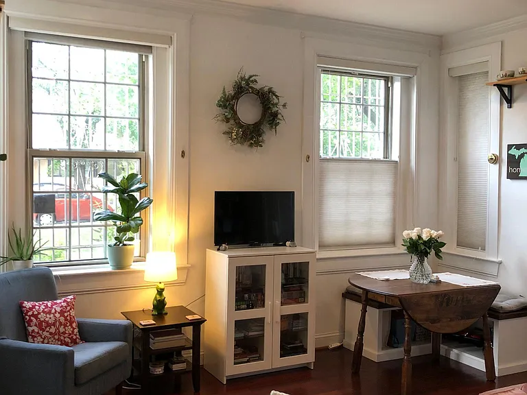 101 N Carolina Ave SE #106 — Photo 3