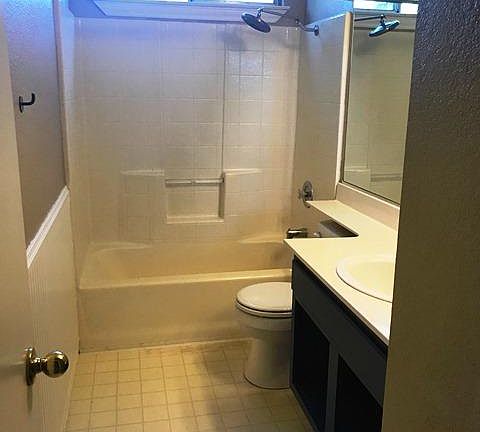 5th image of 9131 Torino Way