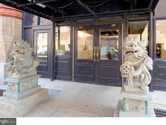 2nd image of 1010 Race St APT 5A