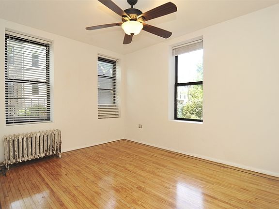 4th image of 460 Ovington Ave APT 1F