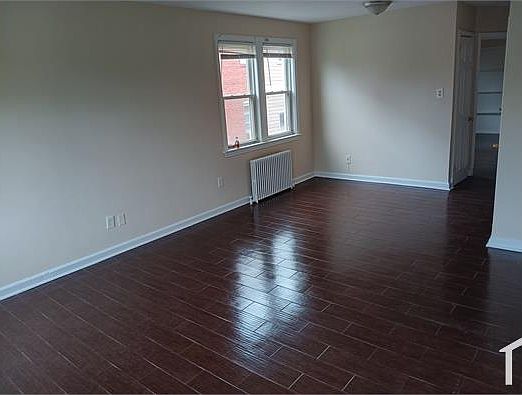 2nd image of 2833 28th St SE APT 3