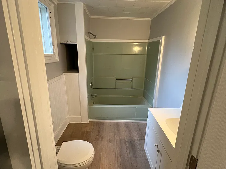 48 Oak St #2 — Photo 4