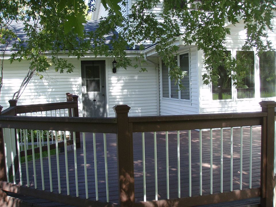 2nd image of 1341 W Cloverdale Dr