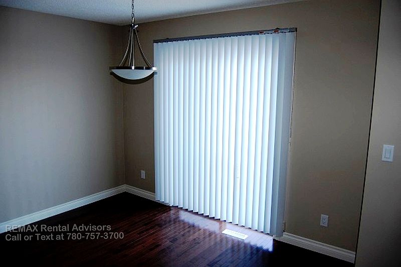 Edmonton Apartment for rent - 3 Bedrooms — photo 3
