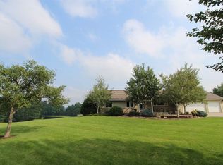 2317 Jordan Creek Rd NE, Solon, IA 52333
