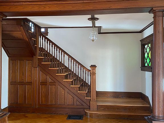 Classical woodwork leading to 2nd Floor