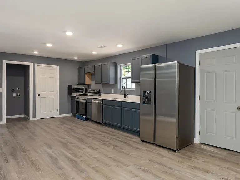 702 Snow St #102 — Photo 6