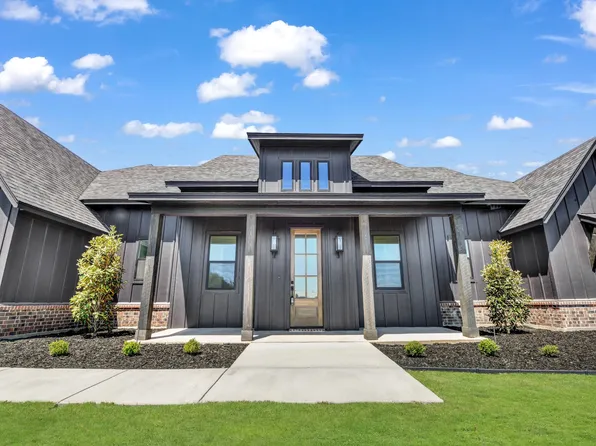 3410 Farm Land Ct, Granbury, TX 76048