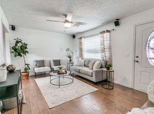 616 SW 2nd St, Moore, OK 73160