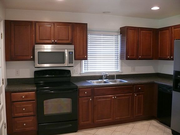 Beautifully updated kitchen