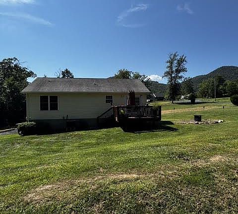 4th image of 780 Lower Valley Rd