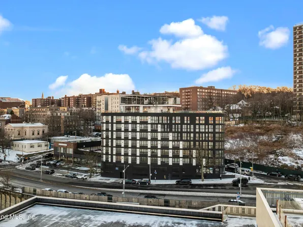 5 Stuyvesant Pl, Staten Island, NY