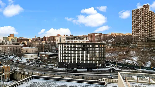 5 Stuyvesant Pl Photo 1