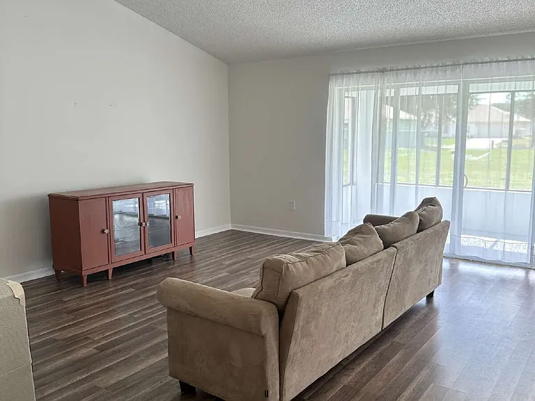 3127 Lowry Blvd SE — Photo 6