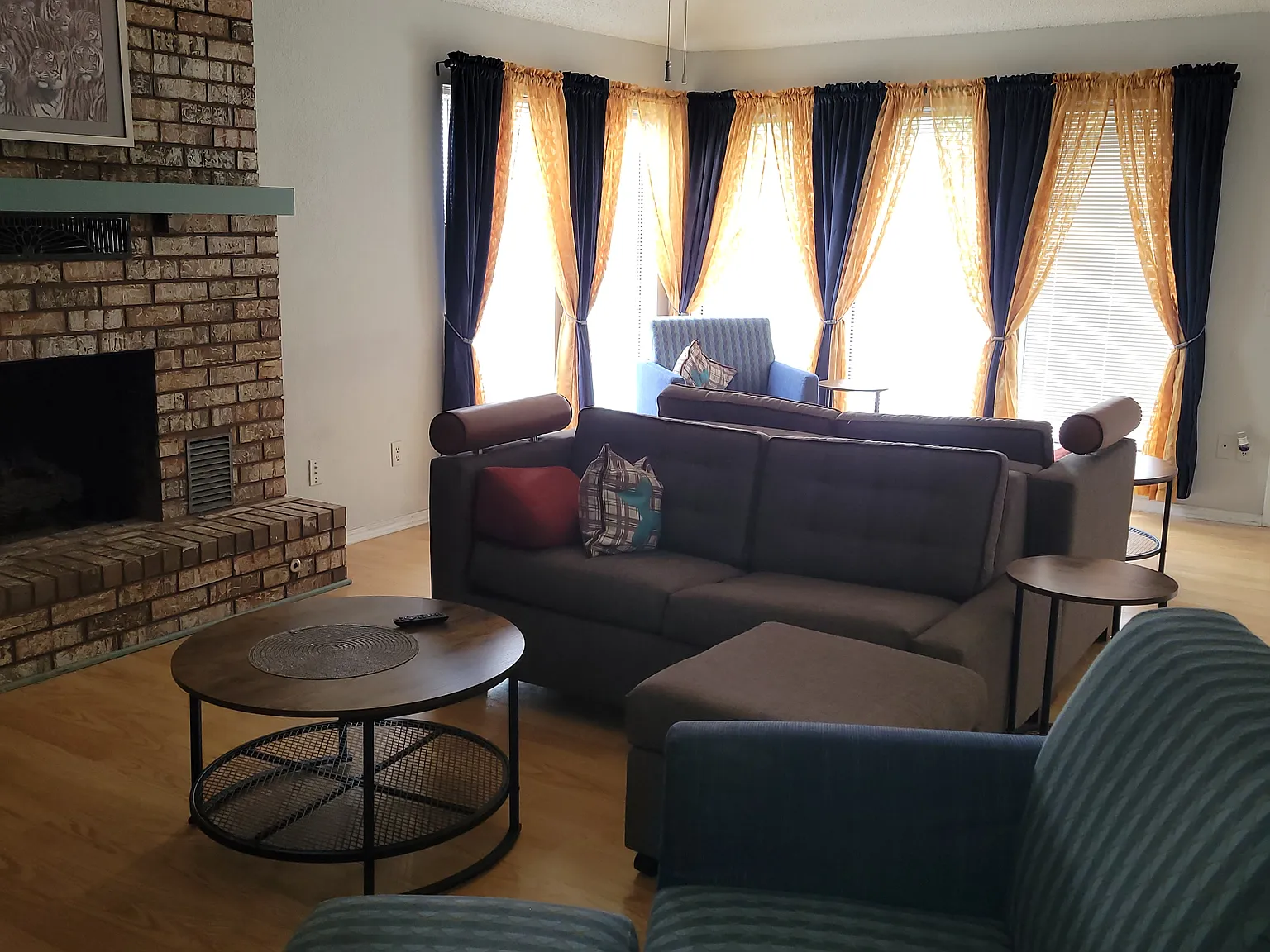 2 bed, 2000 sqft, $2,400 — Photo 4