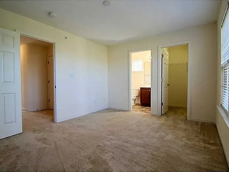 24 Zenith Loop — Photo 17