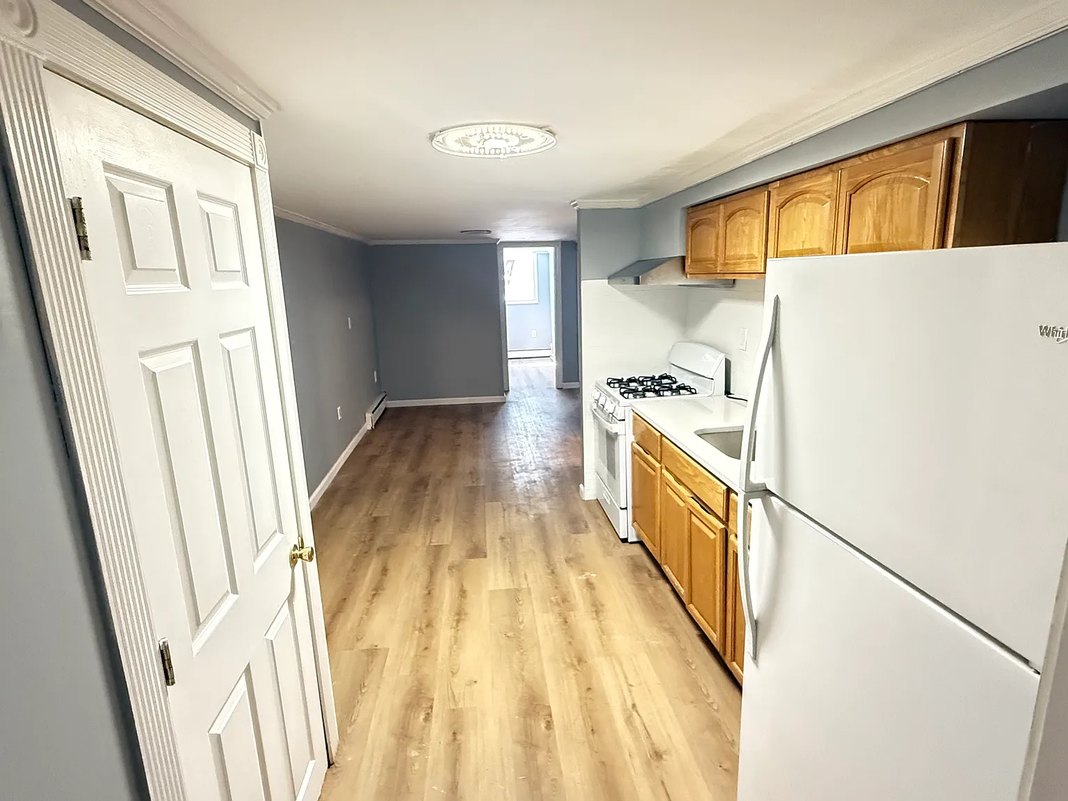 2 bed, $2,500 — Photo 3