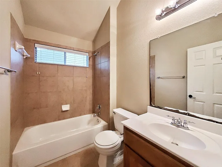 2506 Mancuso Bnd — Photo 7