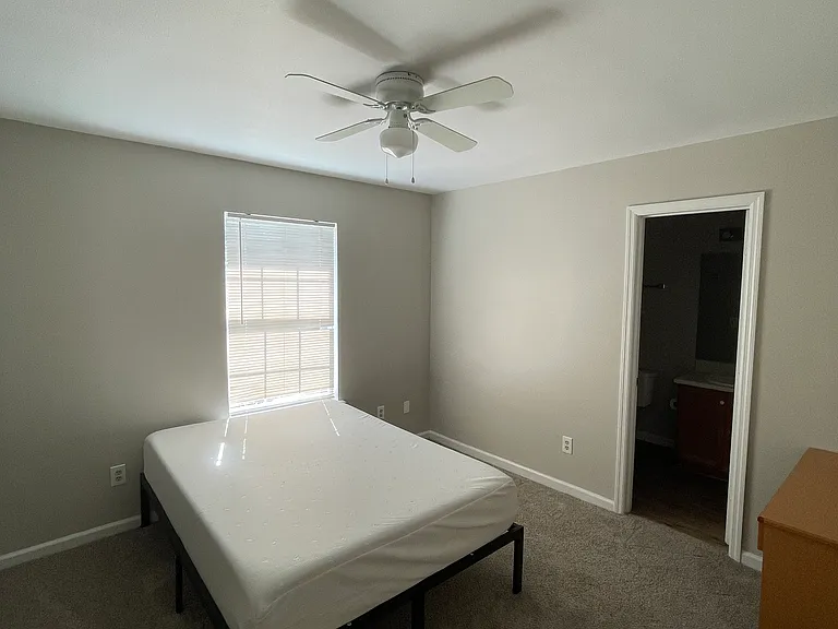 804 N Woodward Ave — Photo 12