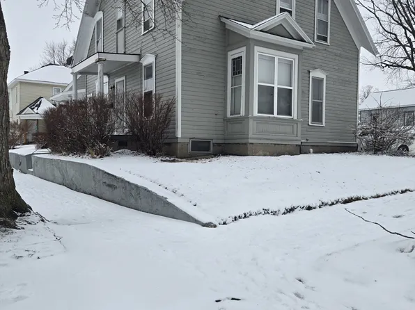 319 S Shelby St, Cadillac, MI 49601