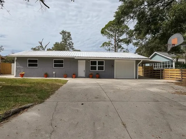 3938 Vana Dr, Sarasota, FL 34241