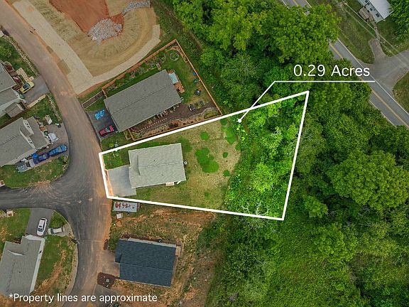 3rd image of 101 Quinn Hill Ln