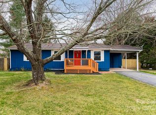 14 E Sugar Maple Dr, Hendersonville, NC 28739