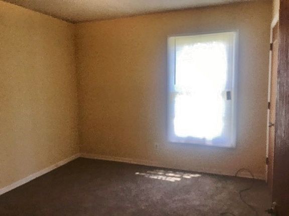 4th image of 922 Bunche Dr