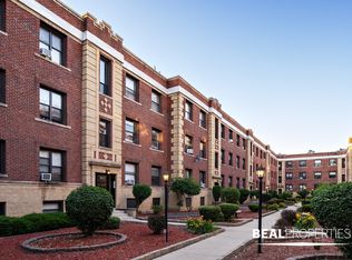 813-31 West Waveland, Chicago, IL 60613