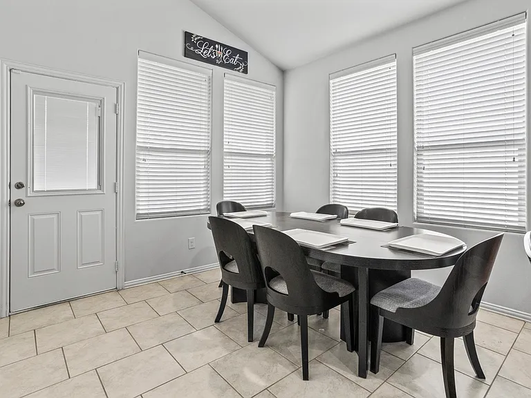 2313 Ridgeway Rd — Photo 17