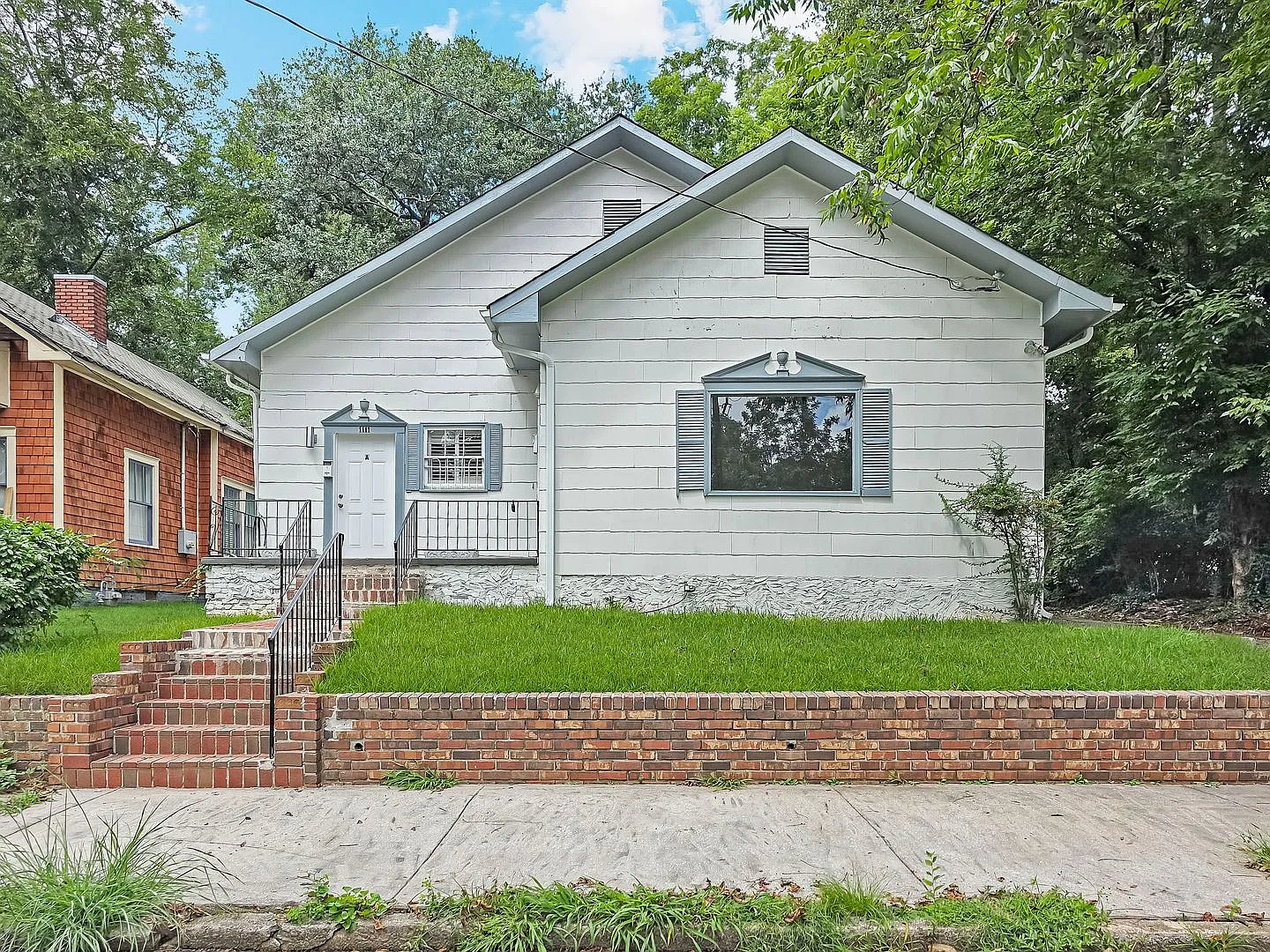 1111 Lawton Roman  — Photo 1