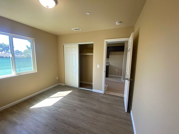 4th image of 547 N Cabrera Ave Unit B