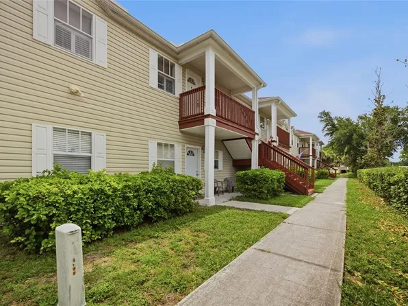 9019 Cochise Ln APT 201, Port Richey, FL 34668