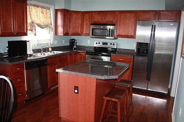 2nd image of 1038 Bayberry Dr