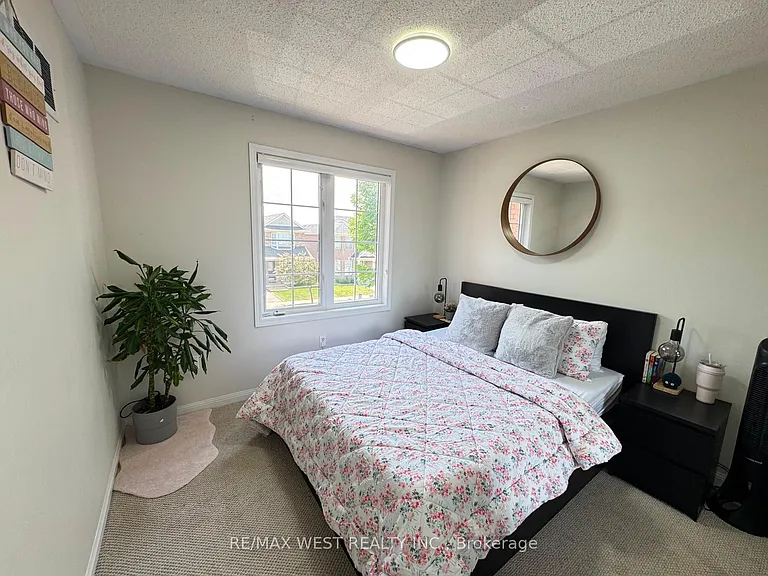 931 Gazley Cir — Photo 13