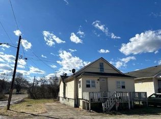 317 40th St, Huntington, WV 25702