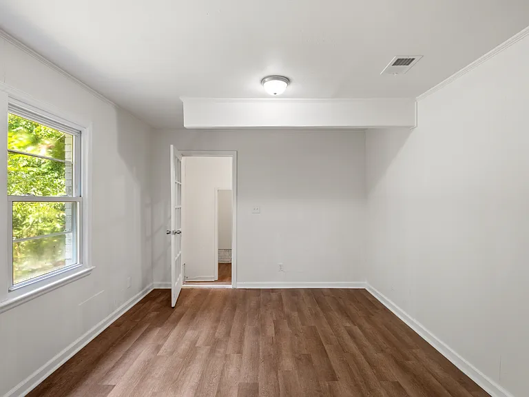 27 Bethune Ct — Photo 22