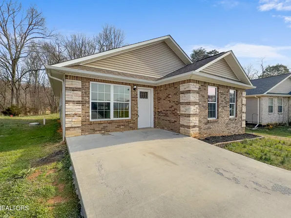 1818 Watauga St, Sevierville, TN 37876