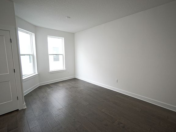 5th image of 1523 W North B St #14