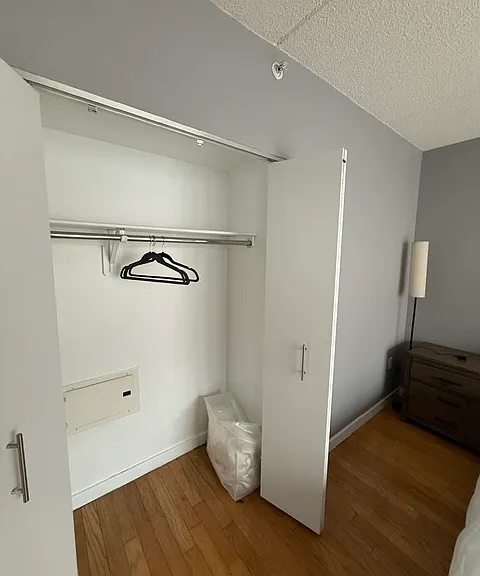 555 W 23rd St #S12Q — Photo 9
