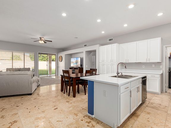 4th image of 8028 W Tonopah Dr
