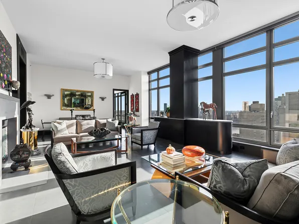 450 East 83rd Street PH1B image 2 of 16