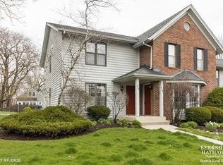 324 W South St, Woodstock, IL 60098