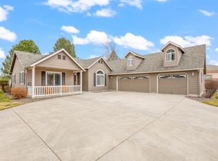 3790 SW Gene Sarazan Dr, Redmond, OR