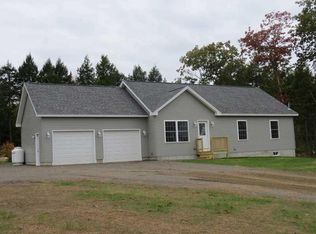 19 Stone Gate Xing, Chelsea, ME 04330