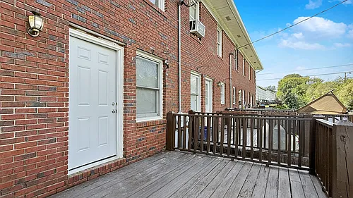 120 Holly Hills Dr NE Photo 1