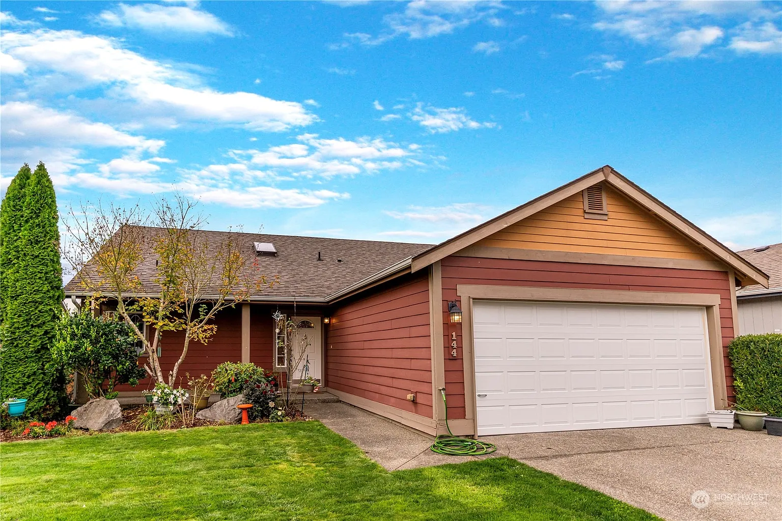 144 Goldmyer Drive photo 1