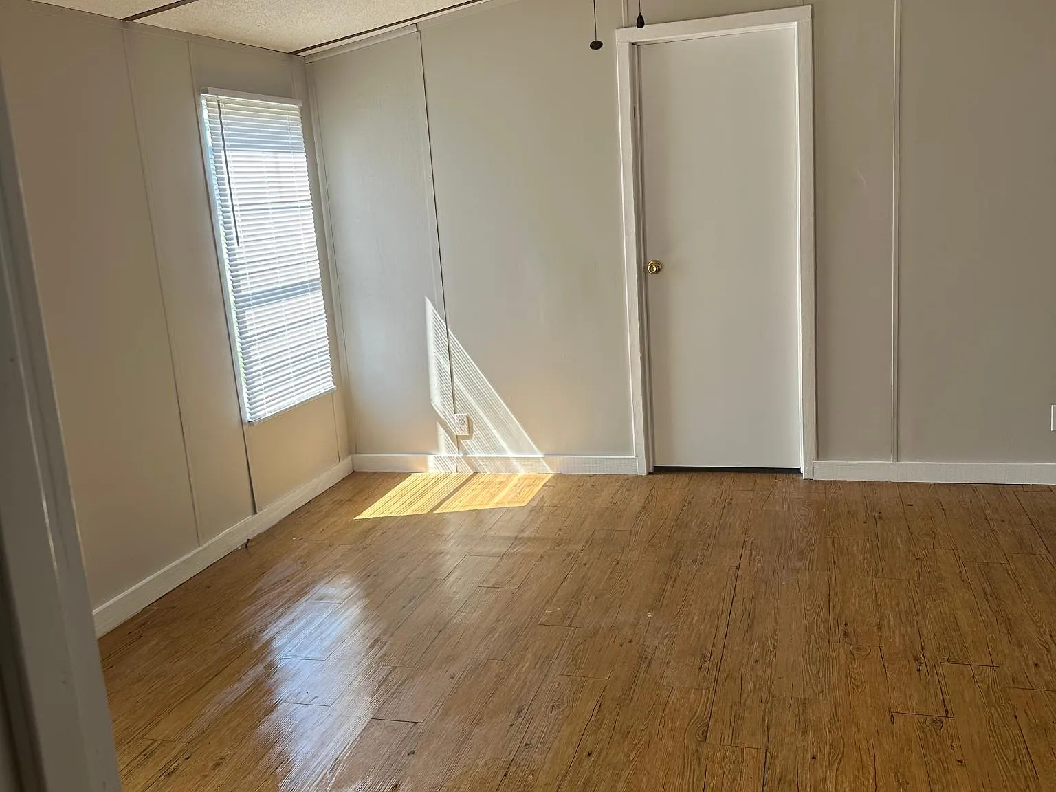 2 bed, 924 sqft, $900 — Photo 4