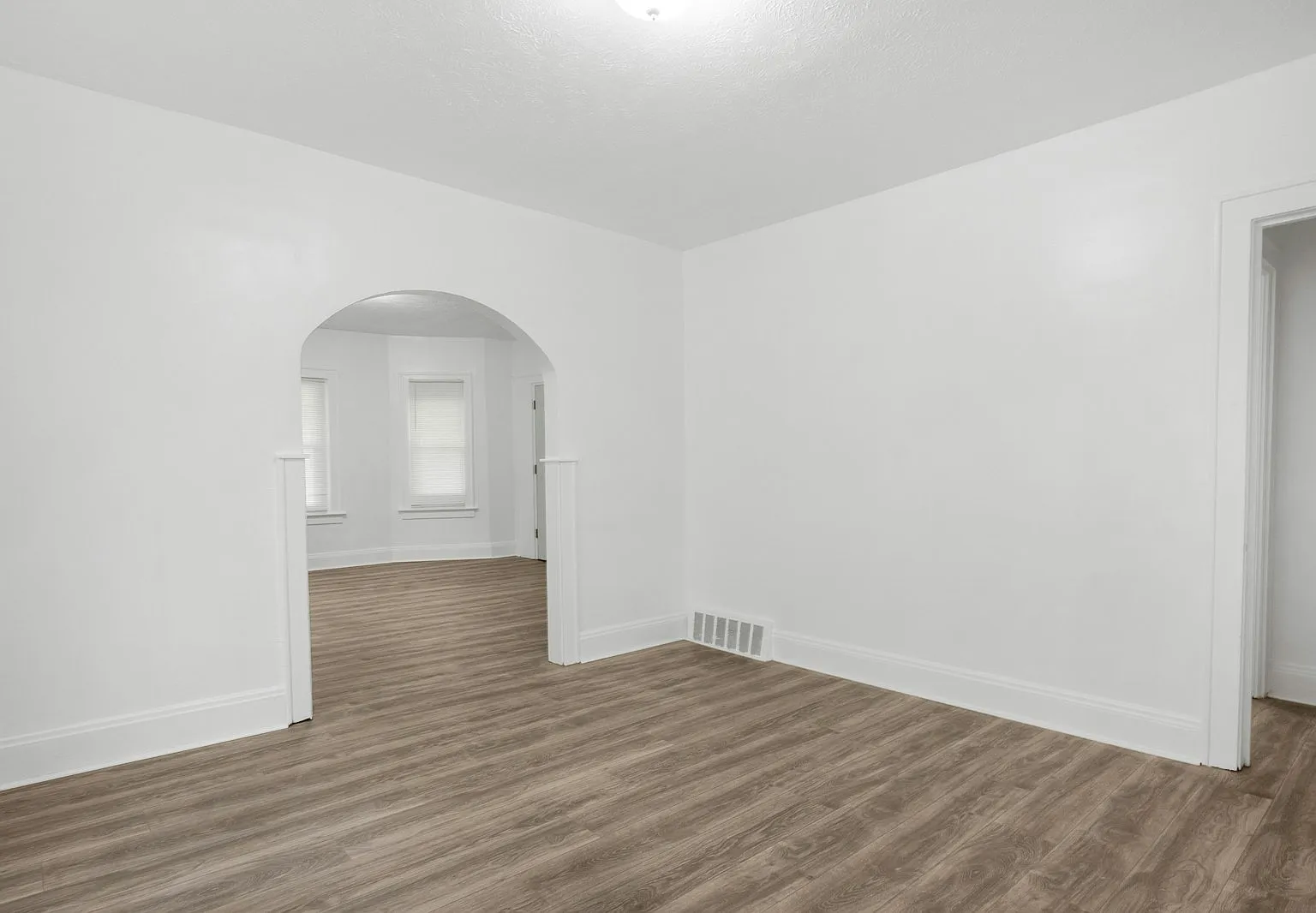 13500 3rd Avenue, Unit B (Upstairs) — Photo 3